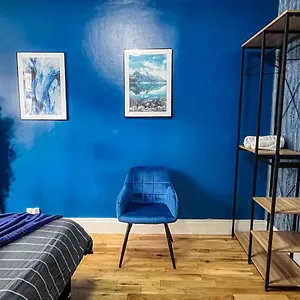 Swanky Townhouse In The Heart Of East Holiday home London